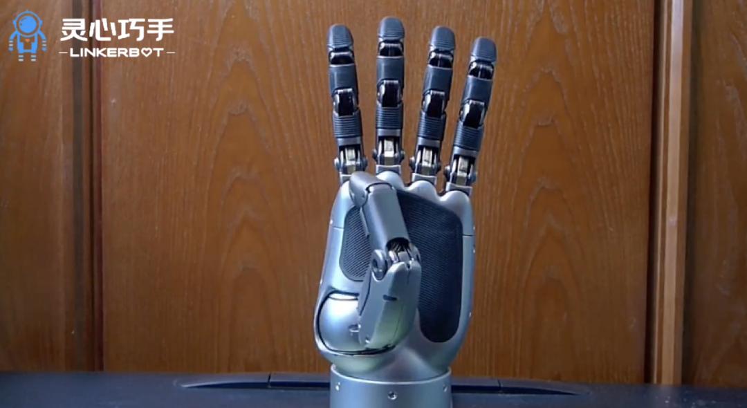 人形机器人“卷”完，轮到灵巧手开“卷”了